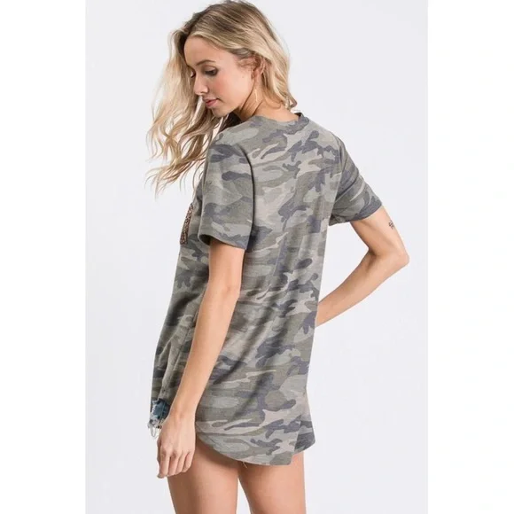 Camo Sequins Pocket Tshirt - Picture 4 of 9